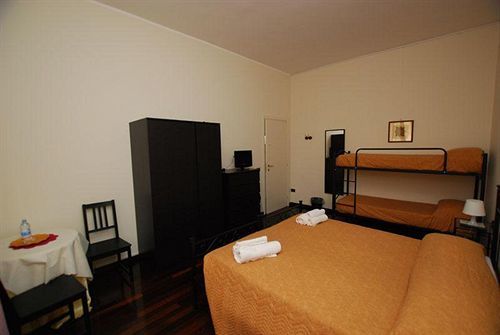 Bed and Breakfast La Boheme Верона Экстерьер фото