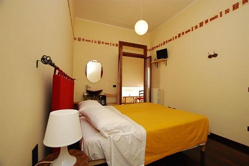 Bed and Breakfast La Boheme Верона Экстерьер фото