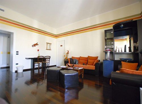 Bed and Breakfast La Boheme Верона Экстерьер фото