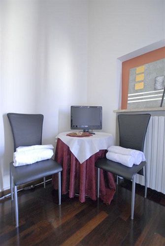 Bed and Breakfast La Boheme Верона Экстерьер фото
